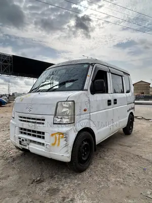 Suzuki Every 2013 White