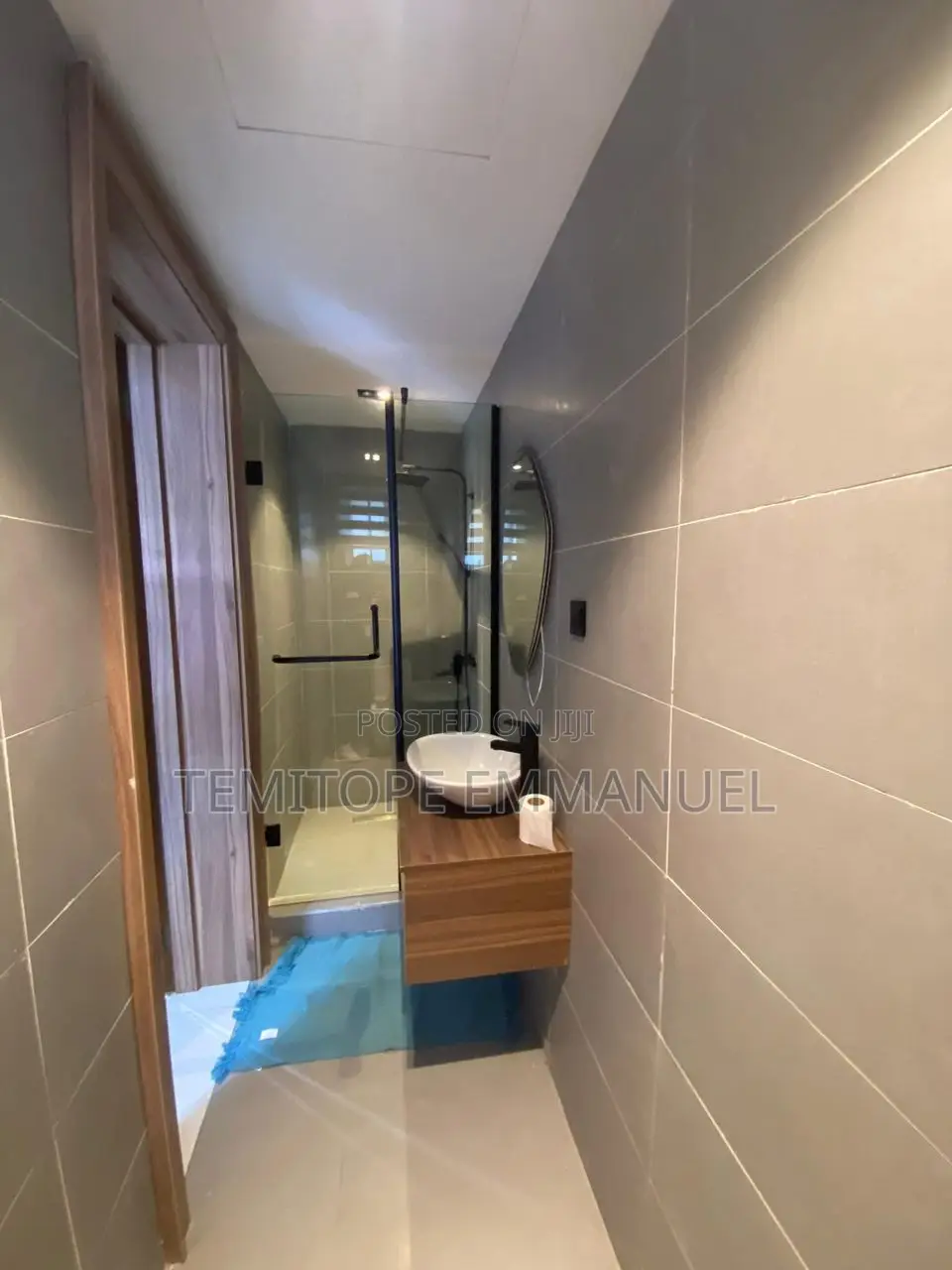 Furnished 2bdrm Block of Flats in Lekki Phase 1 for sale