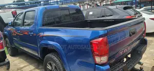 Toyota Tacoma Limited 2017 Blue