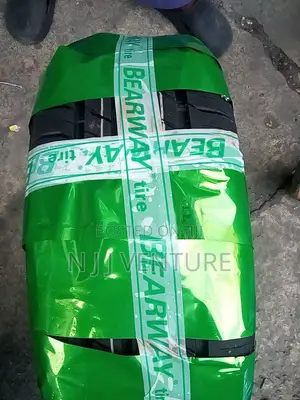 225 40 R19 Green Lander