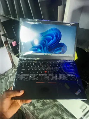 Photo - New Laptop Lenovo ThinkPad T470s 8GB Intel Core I5 SSD 128GB