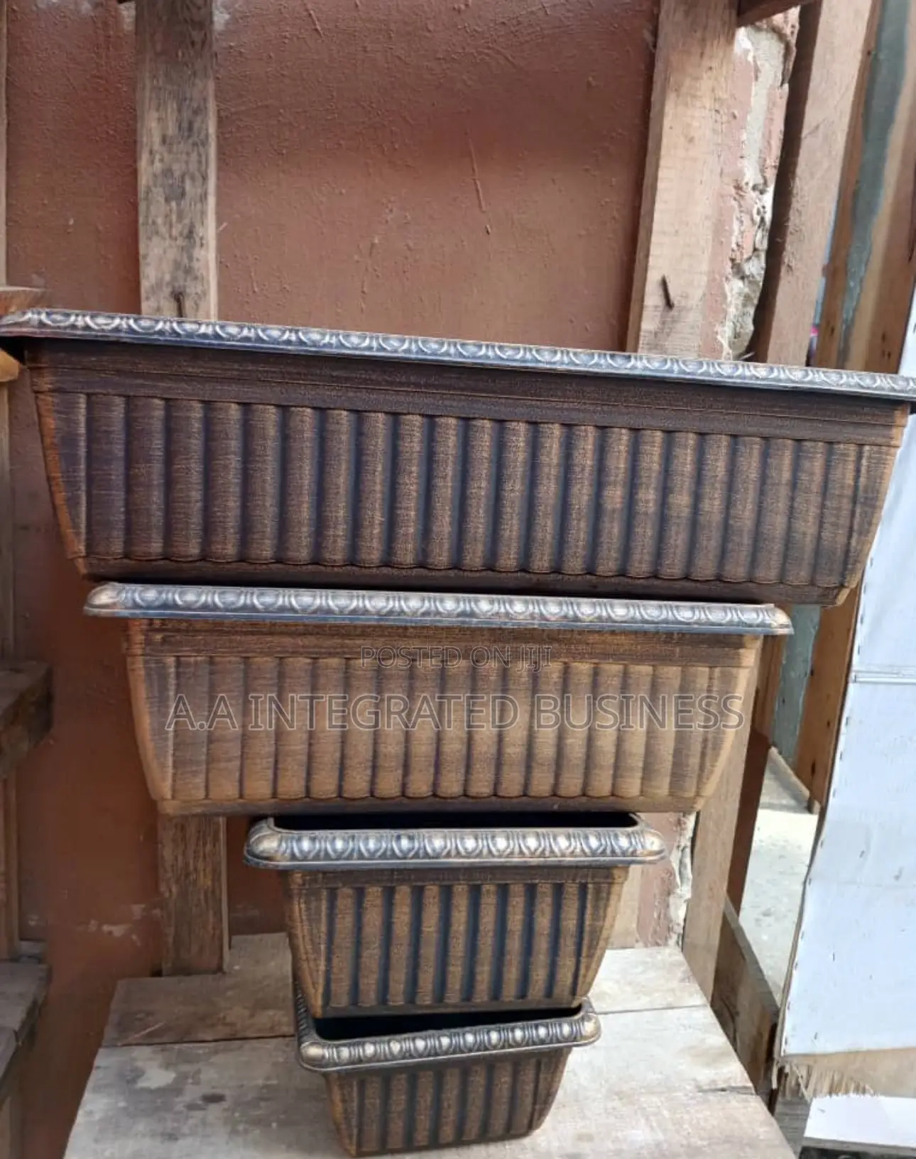 Rectangular Flower Pots With Unique Color