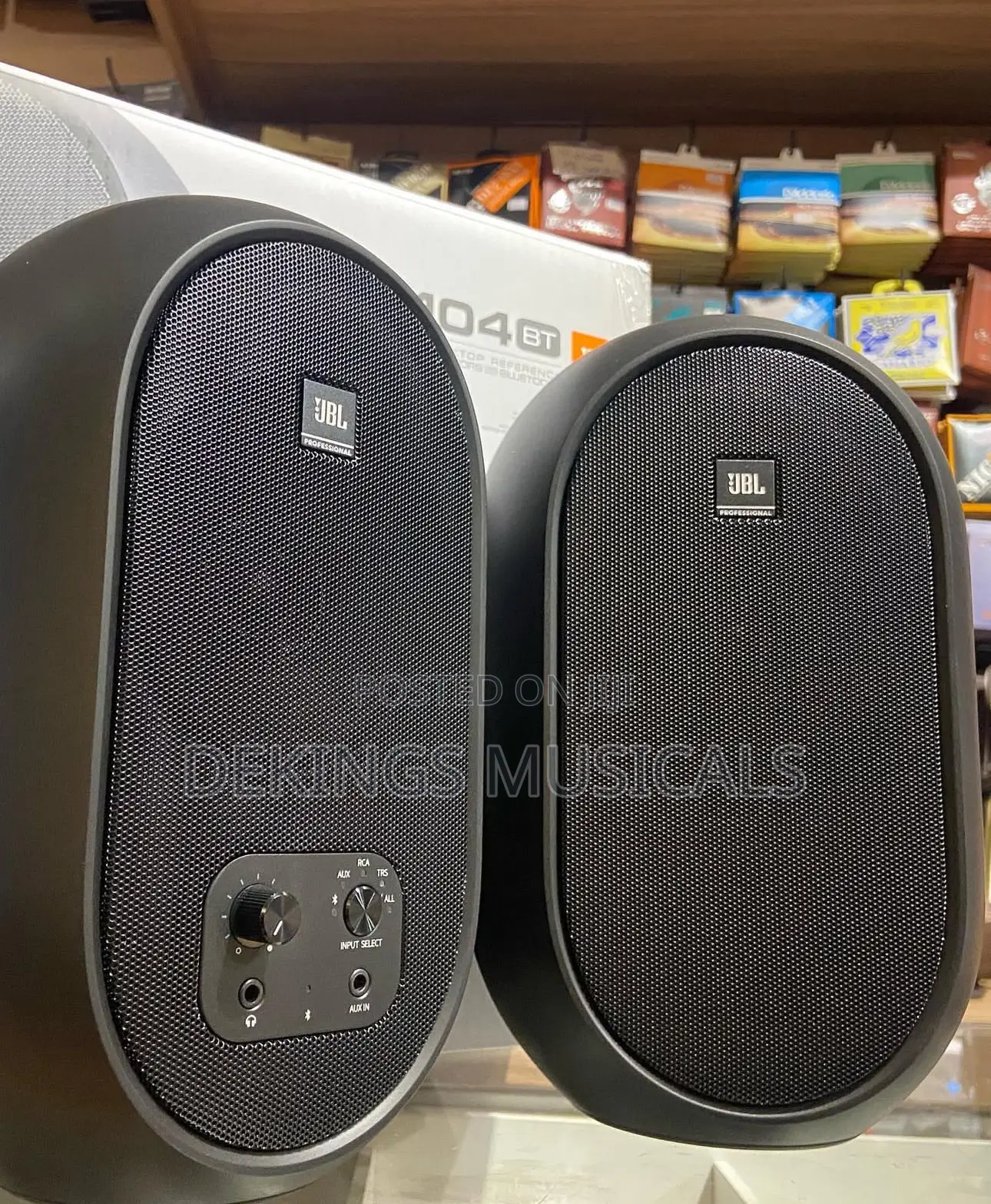 Jbl 104‐Bt Compact Desktop Reference Monitors  Studio