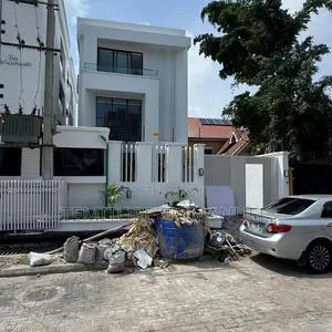 Furnished 4bdrm Duplex in Phase 1 for sale