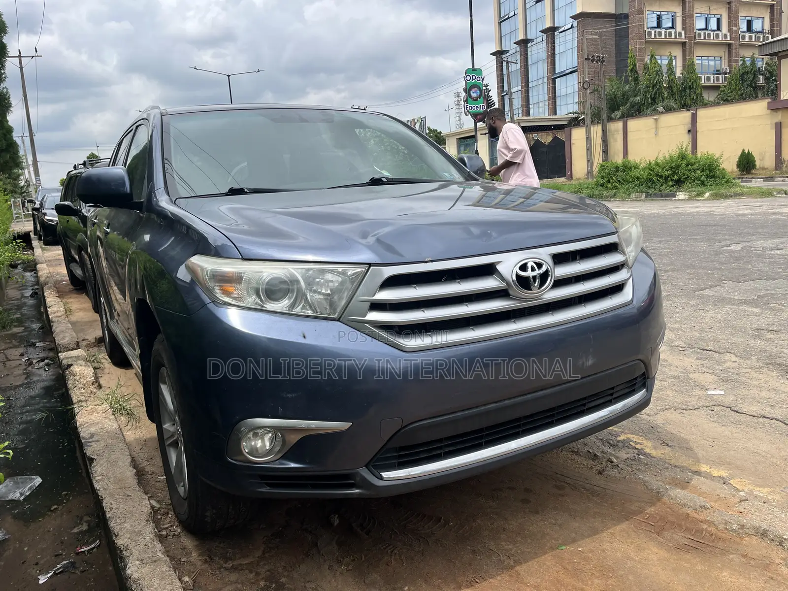 Toyota Highlander 2012 Blue