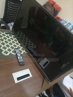 Leku 32"Solar Television With One Year Warranty.