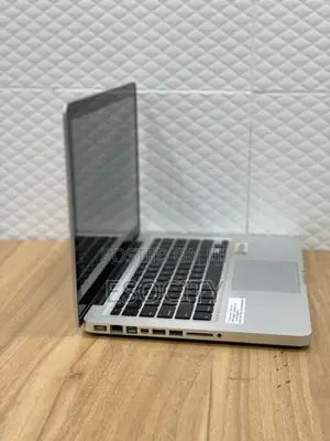 Laptop Apple MacBook 2010 8GB Intel Core I5 HDD 500GB