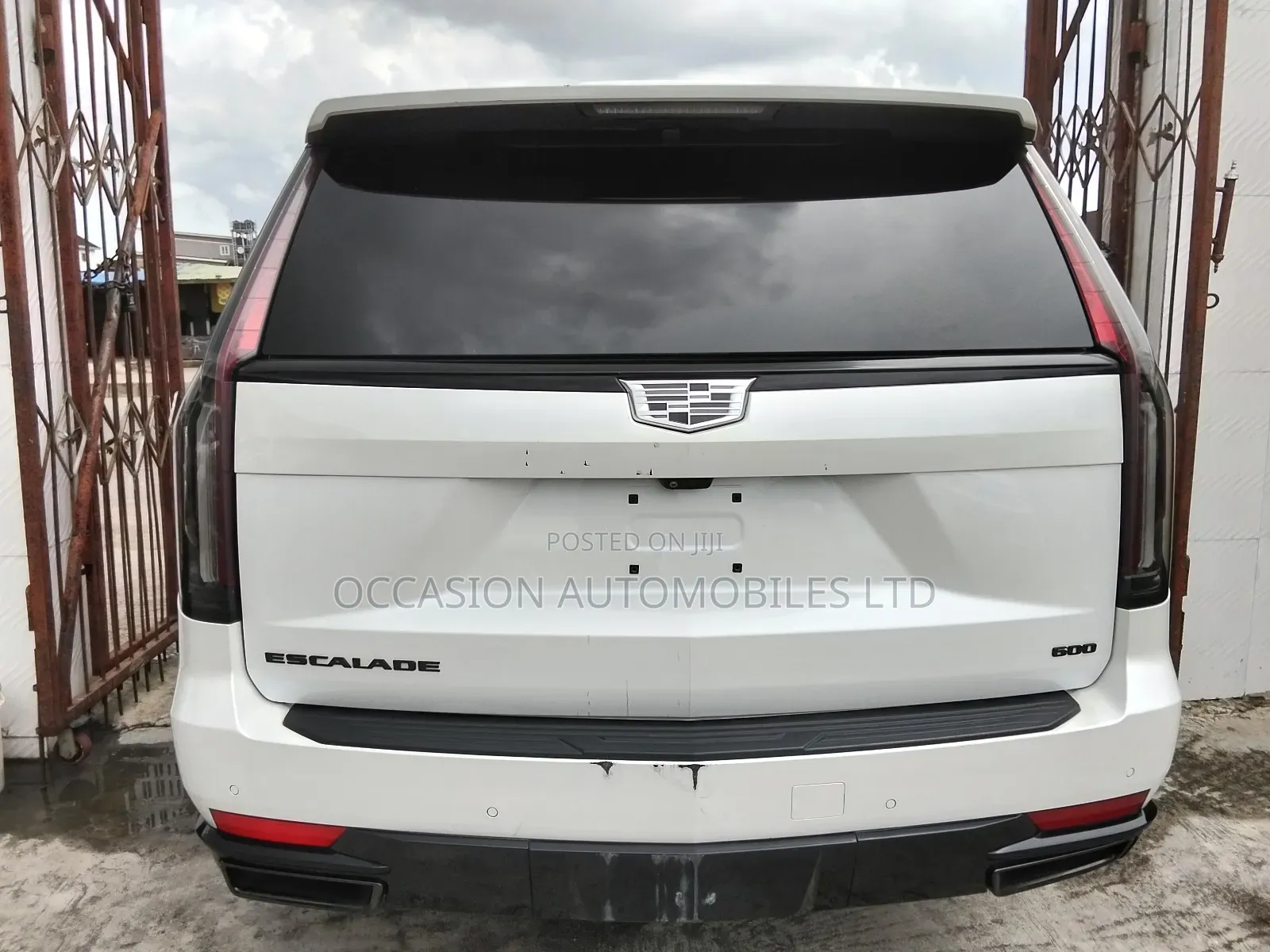 Cadillac Escalade 2021 White