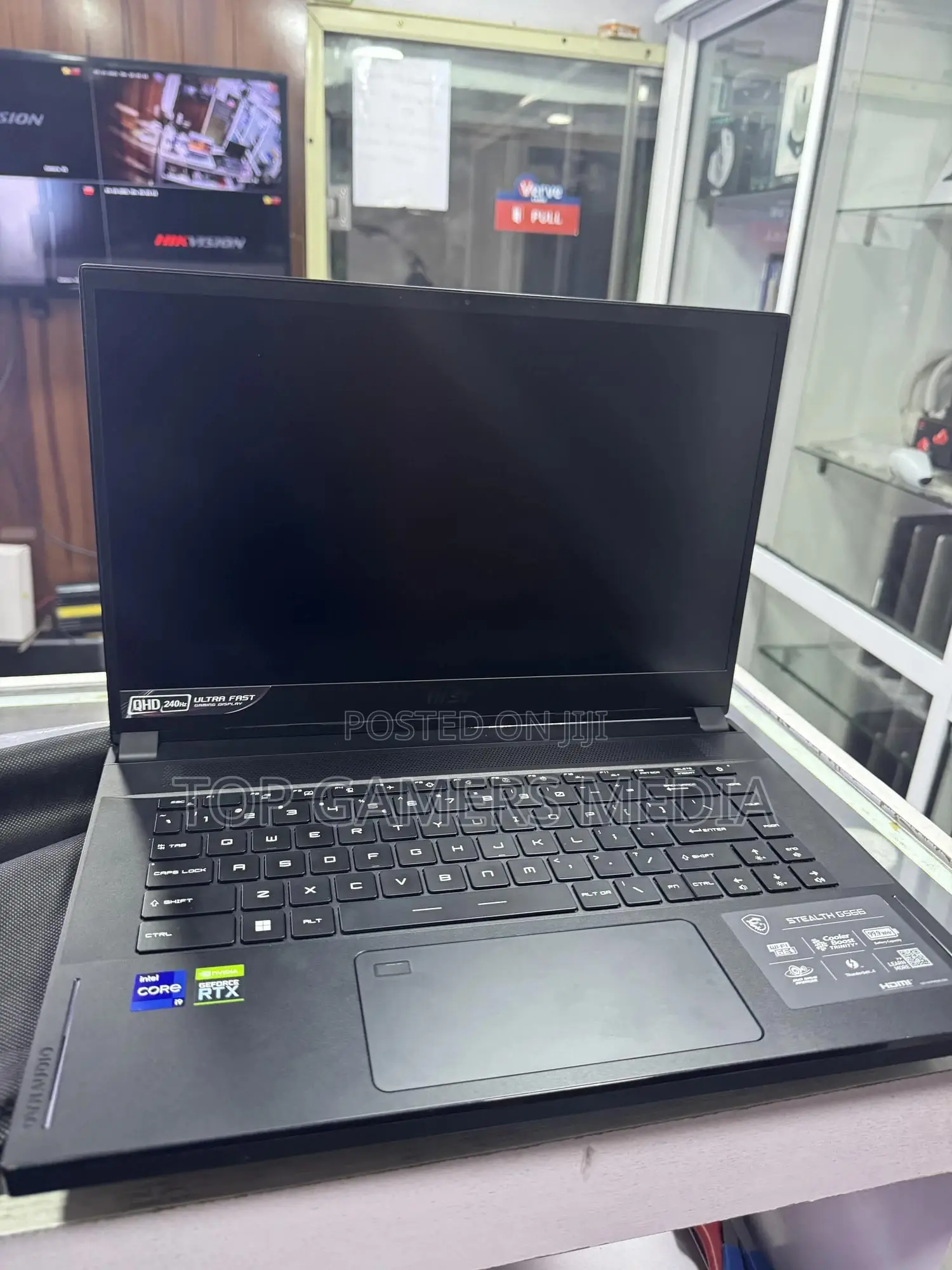 Laptop MSI GS66 Stealth 10UE 32GB Intel Core i9 SSD 1T