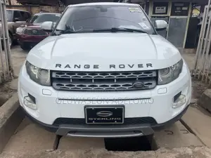 Land Rover Range Rover Evoque Pure AWD 5-Door 2013 White