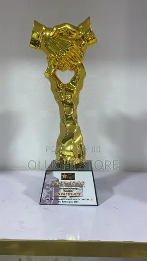 Golden Plaque Pin2