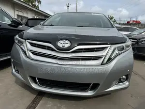 Toyota Venza 2016 Silver