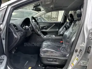 Toyota Venza 2016 Silver