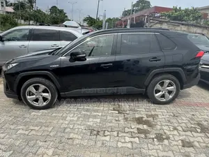 Toyota RAV4 XLE Premium AWD 2020 Black