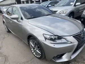 Lexus IS 250 2014 Gold
