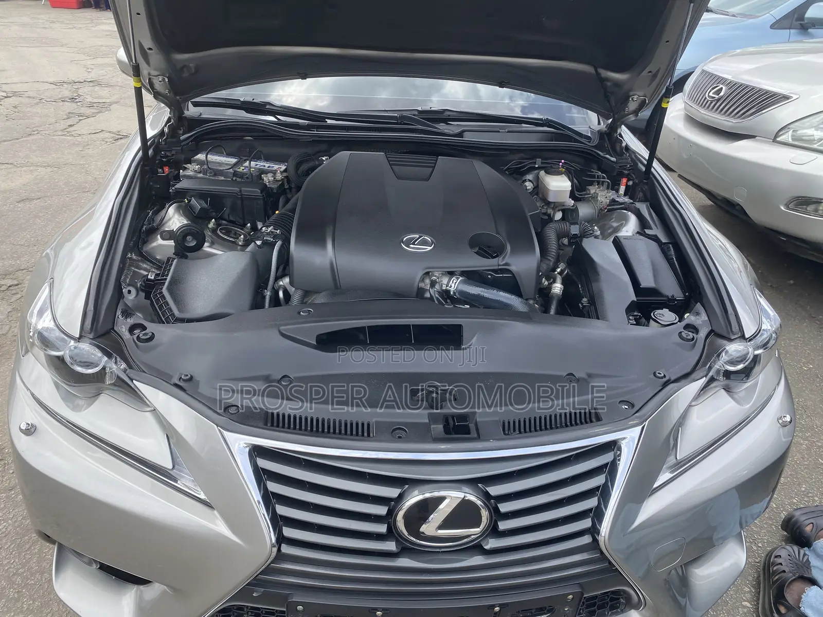 Lexus IS 250 2014 Gold