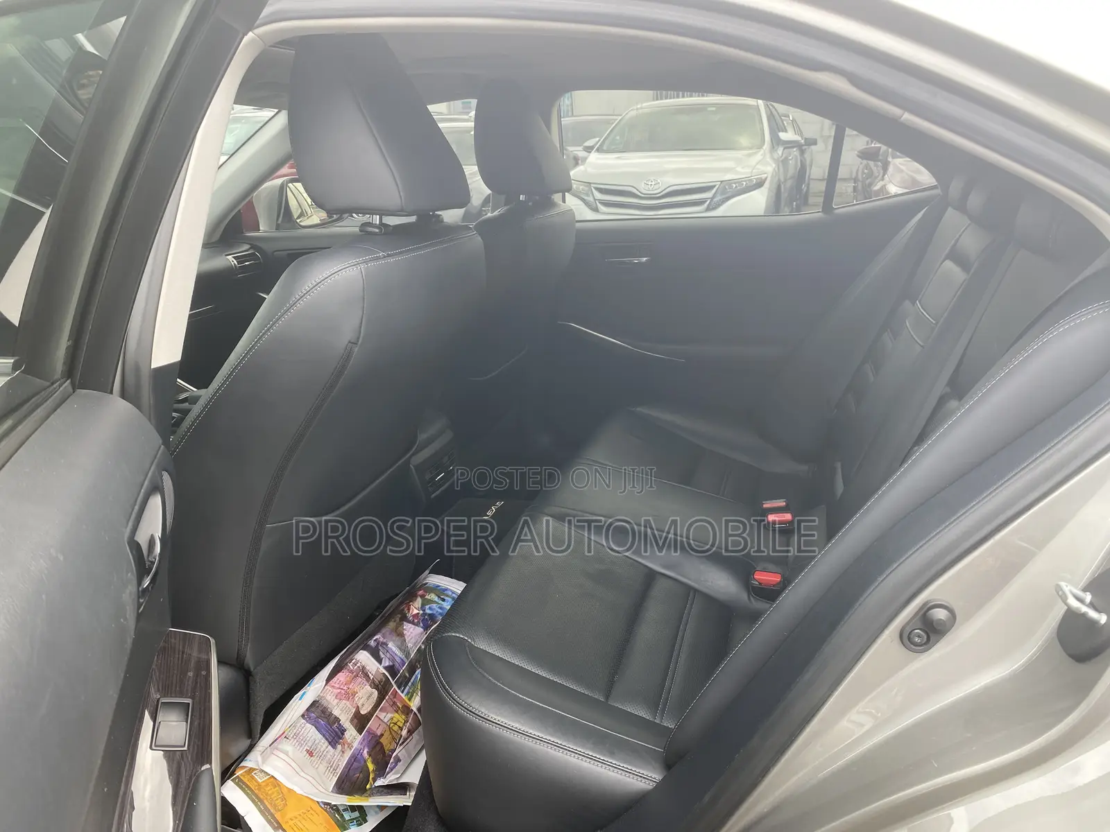 Lexus IS 250 2014 Gold