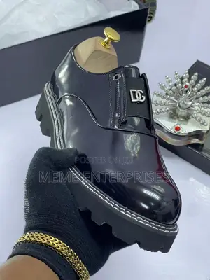 Bottega Sneakers (Black):: 