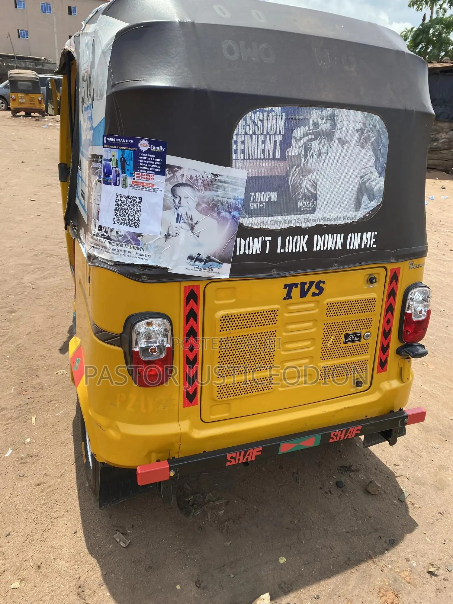 TVS King Deluxe Plus iTouch Start 2021 Yellow
