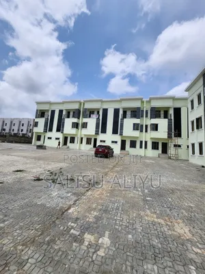 4bdrm Duplex in Life Camp for sale