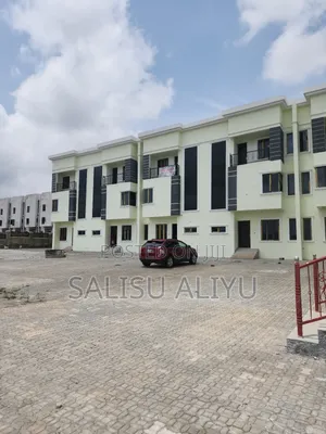 4bdrm Duplex in Life Camp for sale
