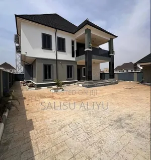 4bdrm Duplex in Life Camp for sale