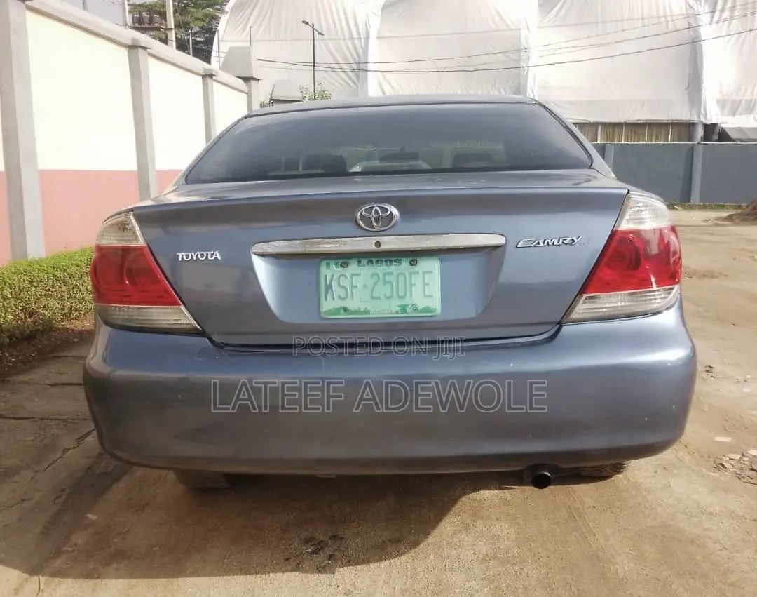 Toyota Camry 2004 Blue