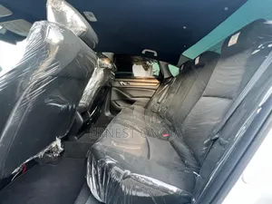 Toyota Camry 2018 White