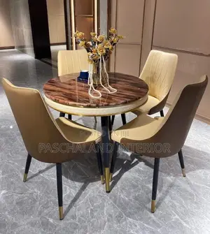 Round Shaped Dining Set