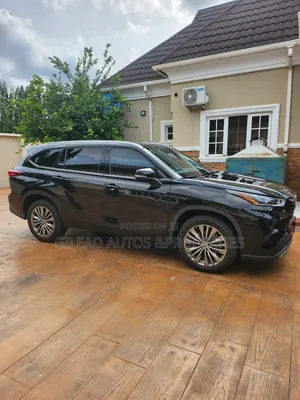 Toyota Highlander Platinum 2021 Black