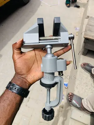 Aluminum Universal Table Vice 3”