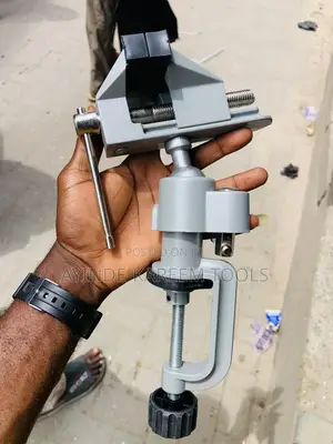 Aluminum Universal Table Vice 3”