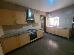 8bdrm Duplex in Maitama for rent