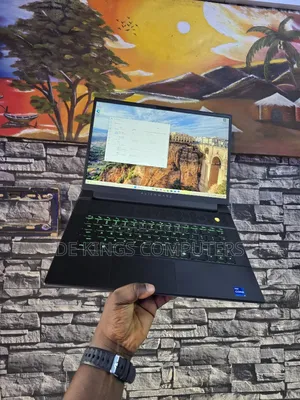 Laptop Dell Alienware M16 16GB Intel Core i7 SSD 1T