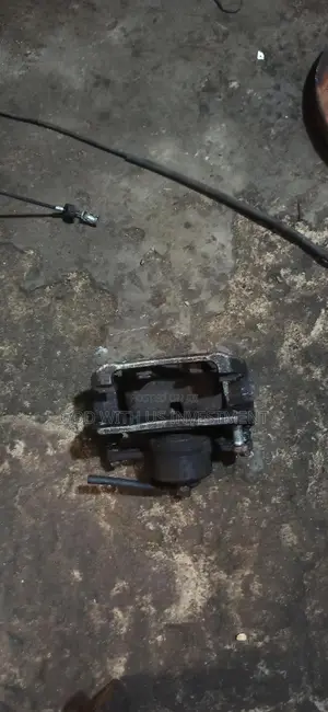 Caliper Sienna 2005