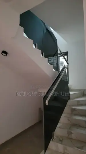 Hand Rail Steps
