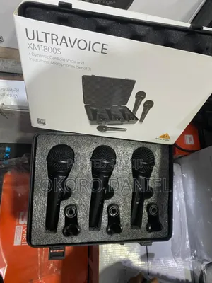 Photo - Behringer Xm1800s 3 in 1 Dynamic Cardioid Vocal Microphone