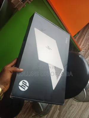 New Laptop HP Envy X360 8GB Intel Core I5 SSD 512GB