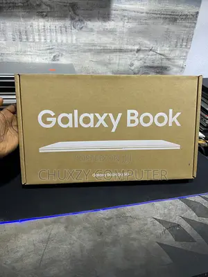 New Laptop Samsung NP540U3C 8GB Qualcomm Snapdragon X Plus SSD 256GB
