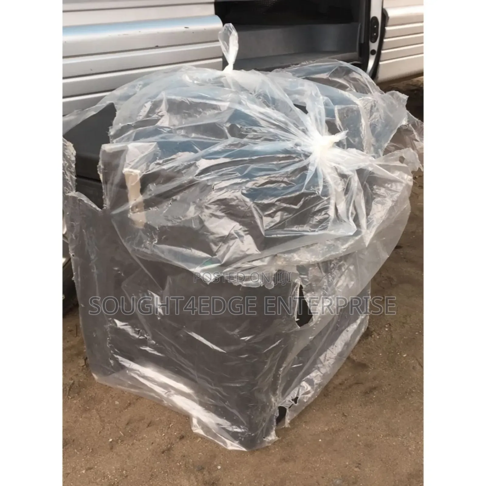 Courier Boxes
