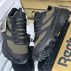 Reebok Gore-Tex Black/Brown