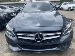 Mercedes-Benz C300 Luxury 4dr RWD Sedan (2.0L 4cyl 7A) 2015 Gray