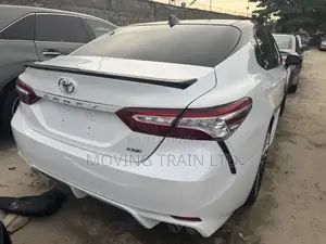 Toyota Camry XSE V6 FWD 2020 White