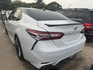 Toyota Camry XSE V6 FWD 2020 White