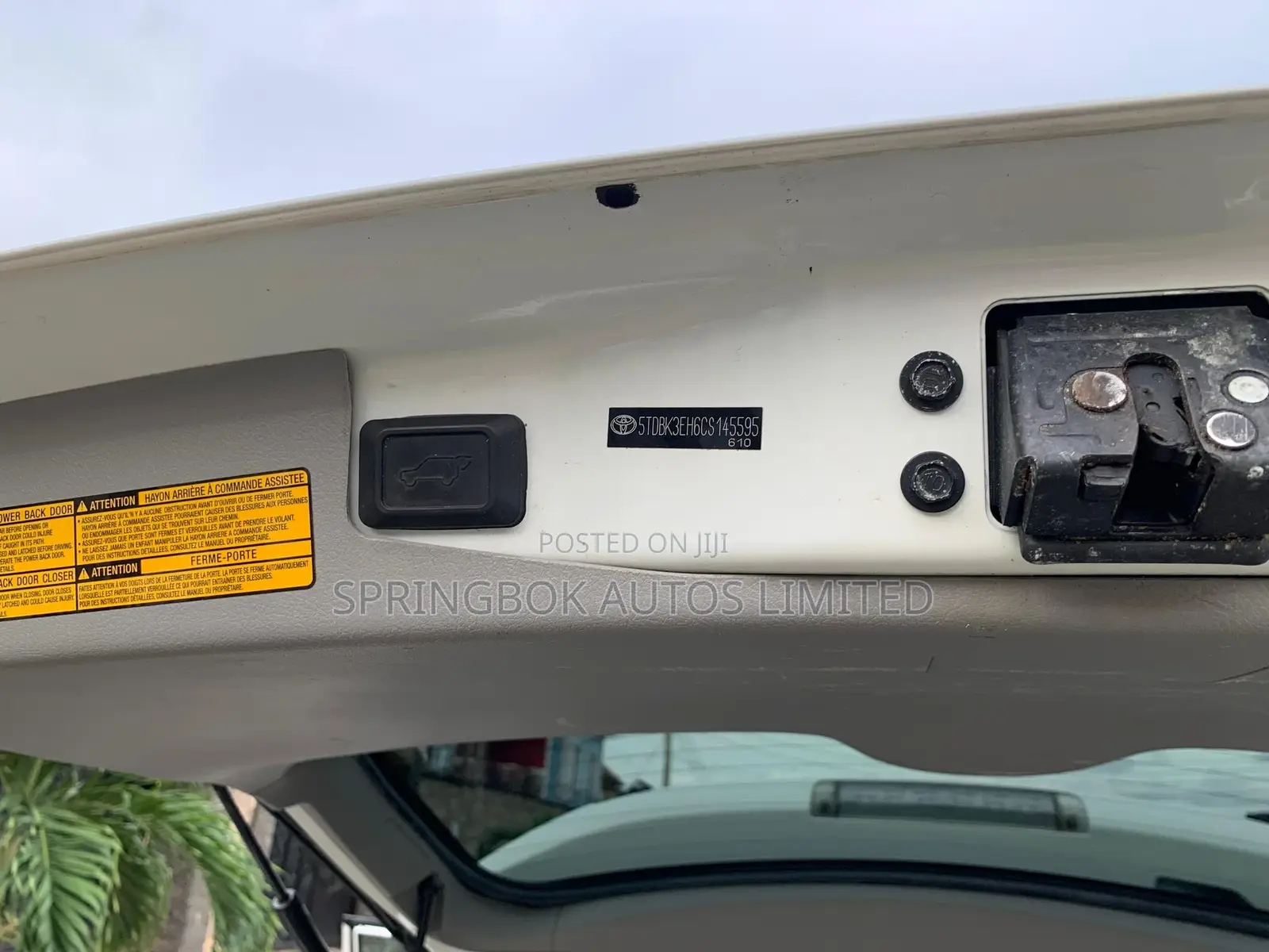 Toyota Highlander SE 2012 White