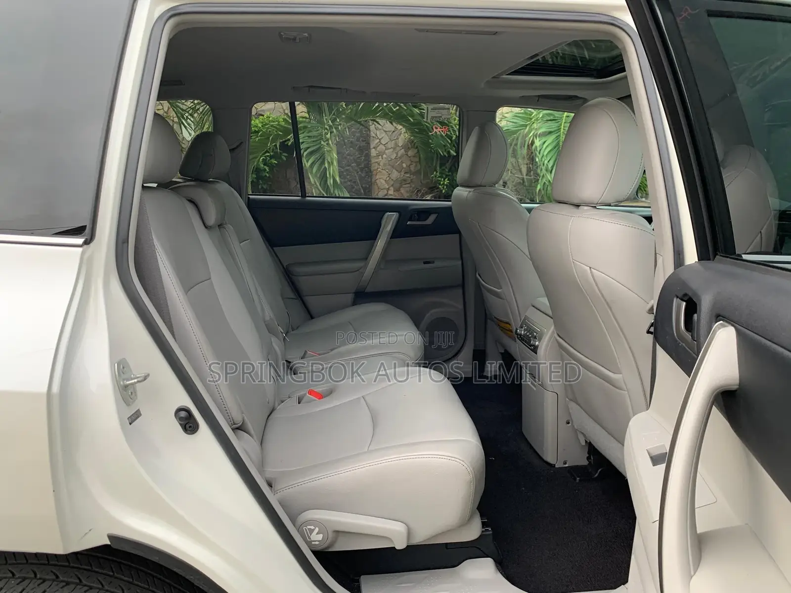 Toyota Highlander SE 2012 White
