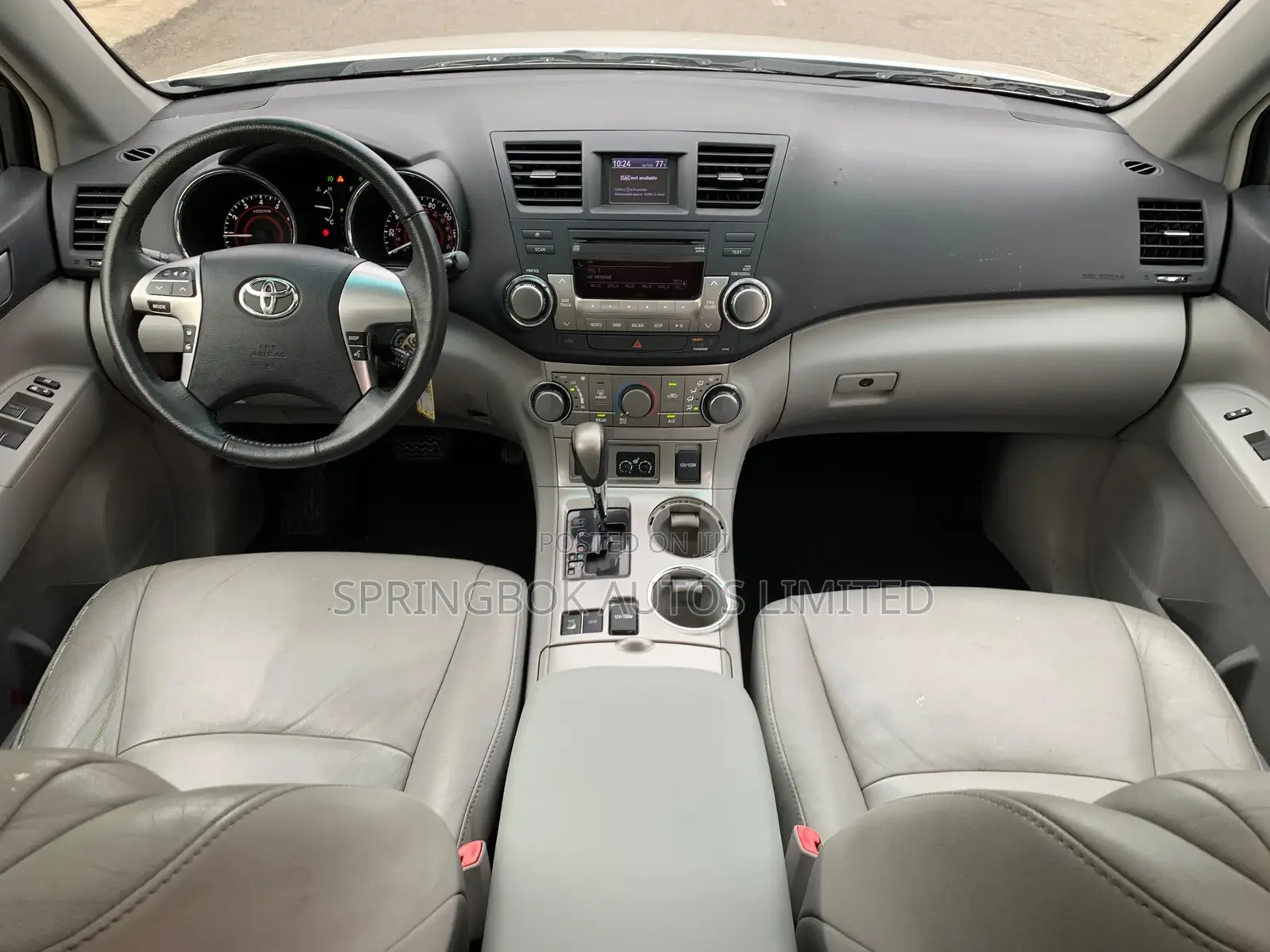 Toyota Highlander SE 2012 White