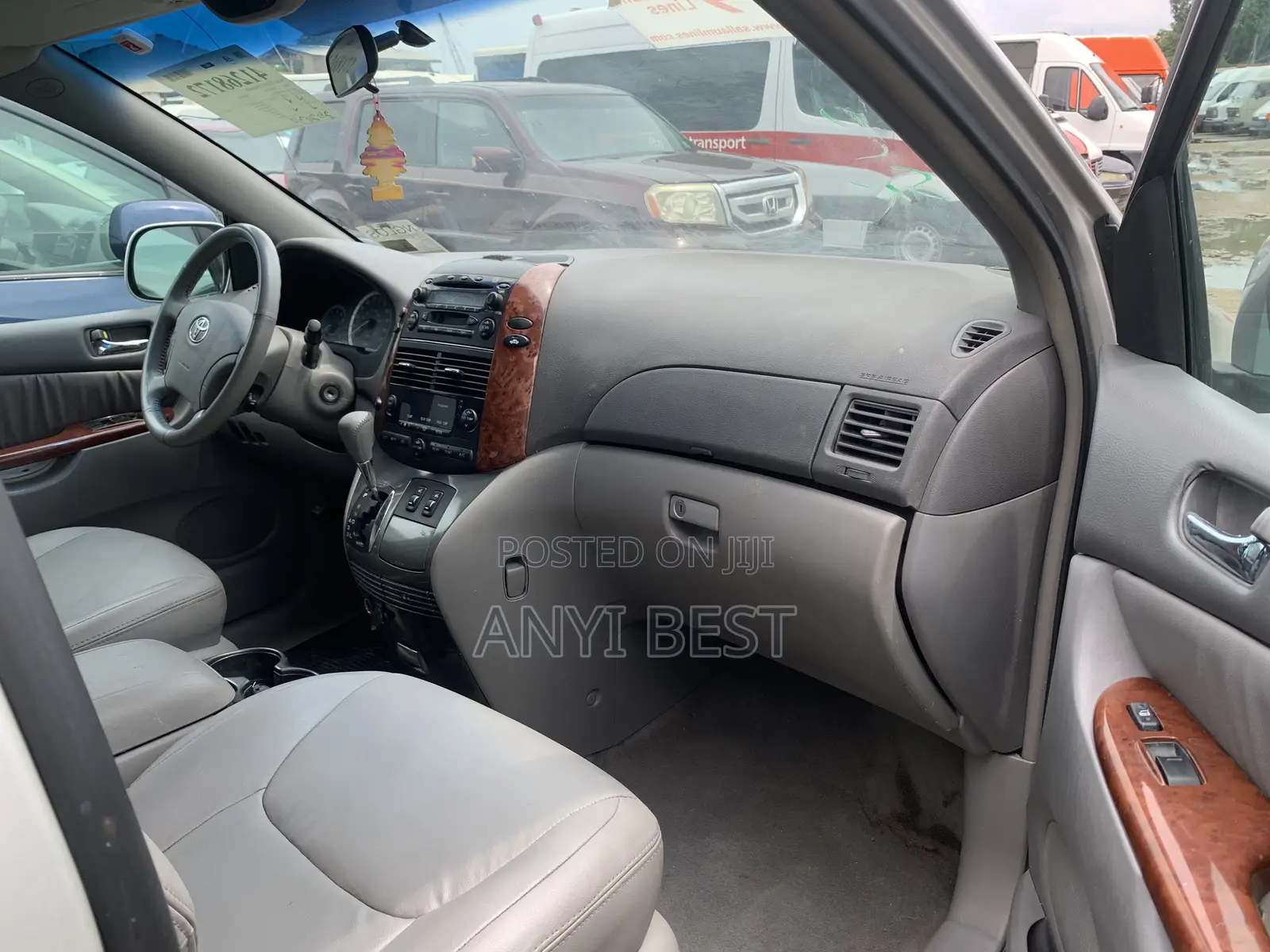 Toyota Sienna 2005 Silver