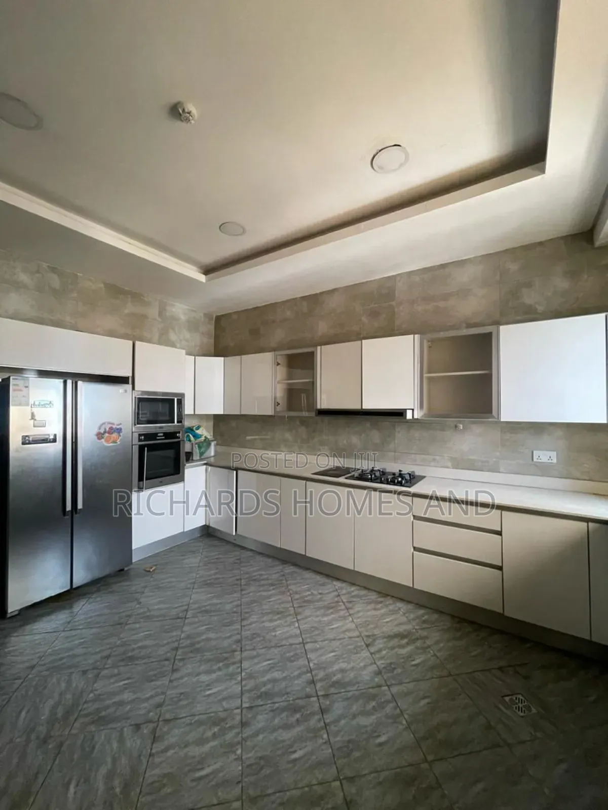 4bdrm Mansion in Banana Island for rent
