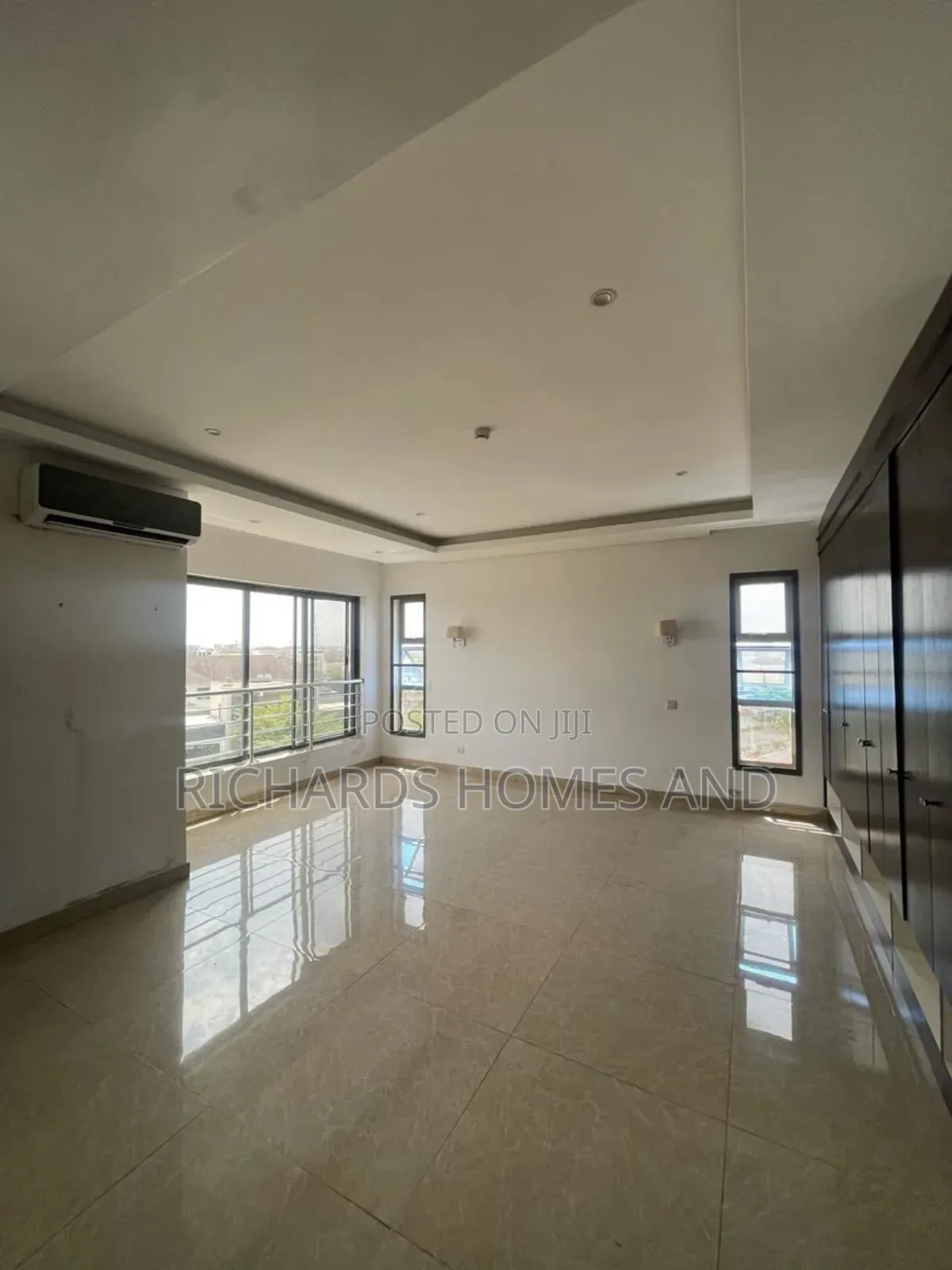 4bdrm Mansion in Banana Island for rent